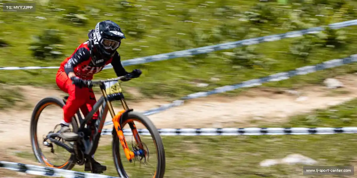 乐竞体育🏆奖牌终会褪色,但拼搏的故事永远发光 —— 加入我们,书写你的传奇!